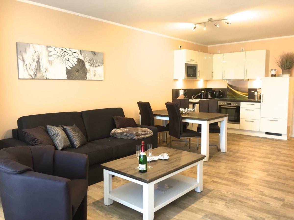 Mueritz-Brise Apartment Waren  Luaran gambar