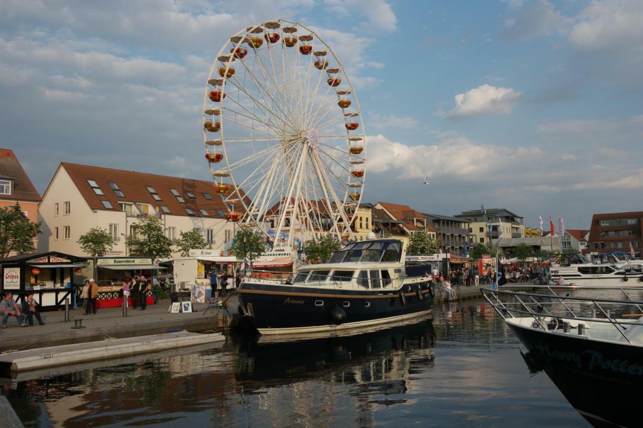 Mueritz-Brise Apartment Waren  Luaran gambar